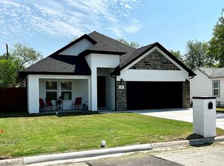 128 N Normandale St, White Settlement, TX 76108