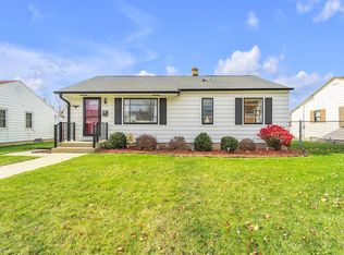 3527 N 97th Pl, Milwaukee, WI