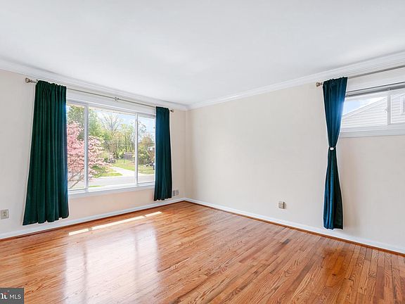 2nd image of 14236 Chadwick Ln