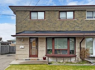 46 Goldsboro Rd, Toronto, ON M9L1A7