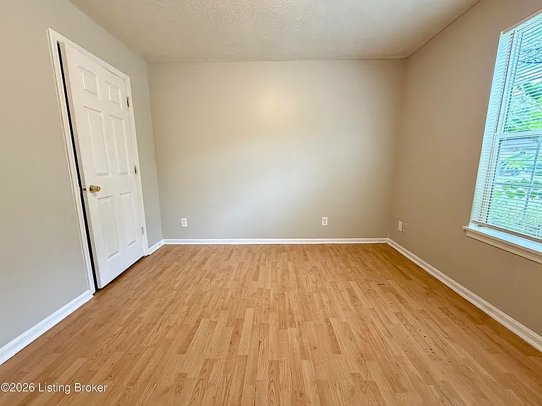815 Louis Coleman Jr Dr — Photo 5