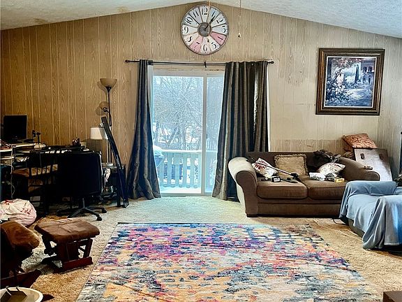 5th image of 2021 Portage Line Rd