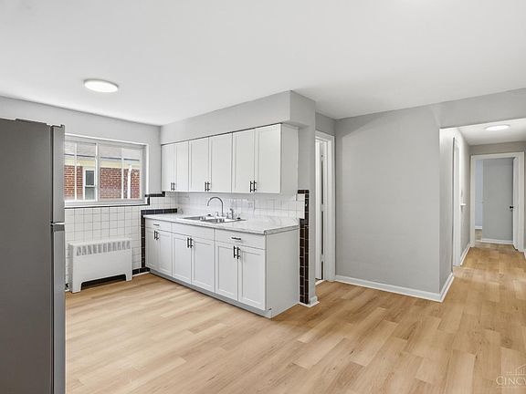 5th image of 7139 Eastlawn Dr