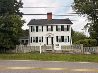 32 N Main St, Assonet, MA 02702