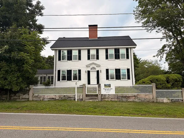 32 N Main St, Assonet, MA 02702