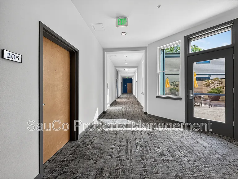1425 NE 61st Ave #1-205 — Photo 3