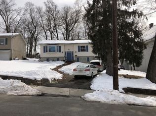 30 Mountain Ave, Dover, NJ 07801