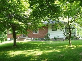 8906 Roachester Cozaddale Rd, Pleasant Plain, OH 45162