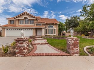 266 Magnolia Glen Dr, Riverside, CA 92506