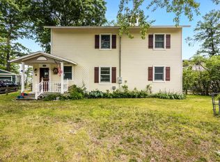 536 N West Bay Shore Dr, Suttons Bay, MI 49682