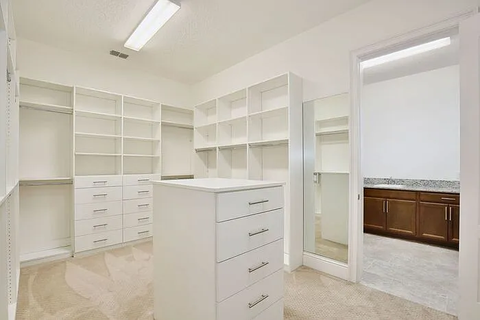 10822 Mobberley Cir — Photo 17