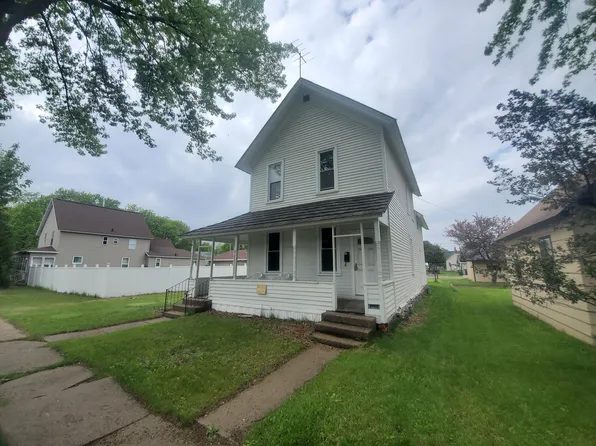 213 E Somo Ave, Tomahawk, WI 54487