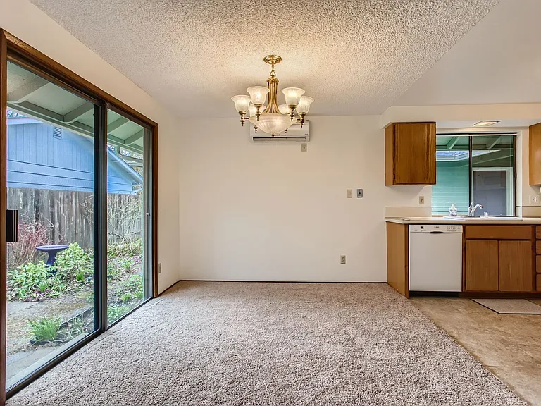 5203 Ogden Ct #B — Photo 8