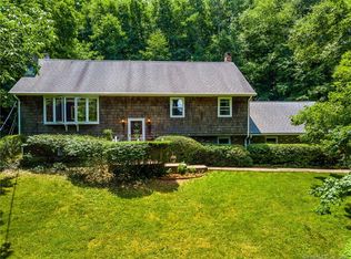 76 Norwich Salem Tpke, Oakdale, CT 06370