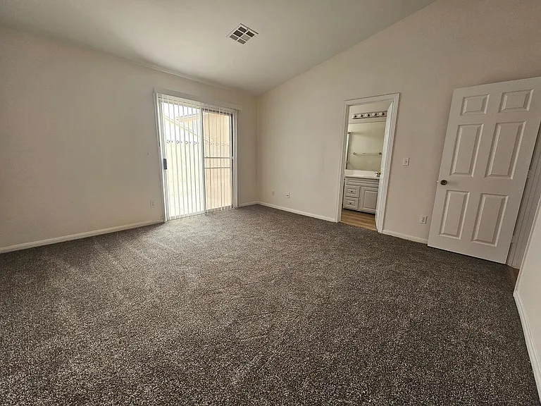 6612 Woodsworth Ave — Photo 9