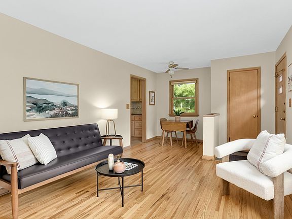 5th image of 539 Frontenac Pl