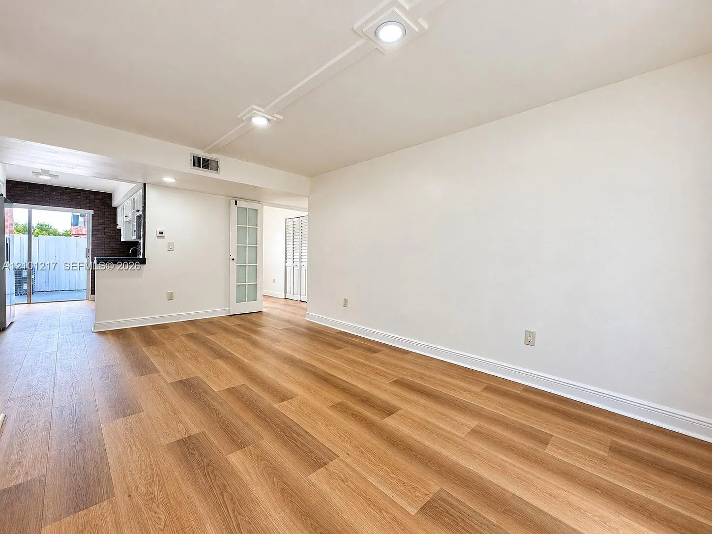The Coral Crest Condo — Photo 3