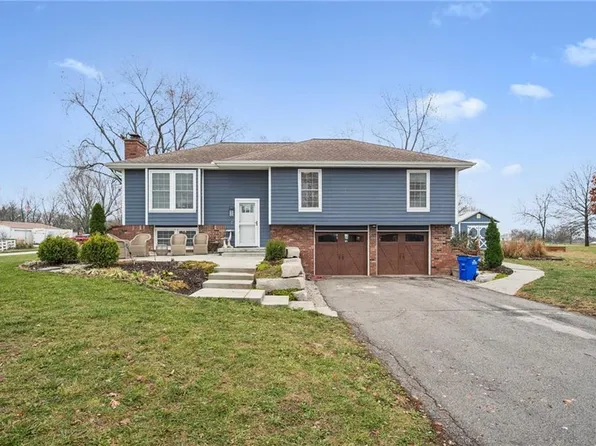 21121 S Cleveland Ave, Belton, MO 64012