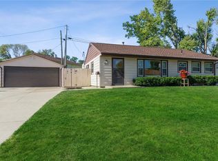 1244 20th St SW, Cedar Rapids, IA 52404