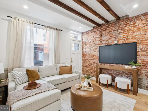 1804 Waterloo St, Philadelphia, PA 19122