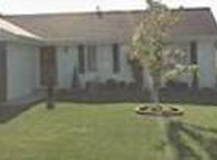 5028 Trafford Dr, Loves Park, IL 61111