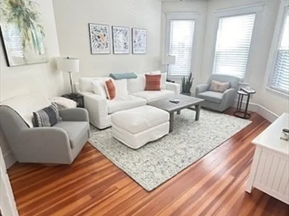 401 K St #A, Boston, MA 02127