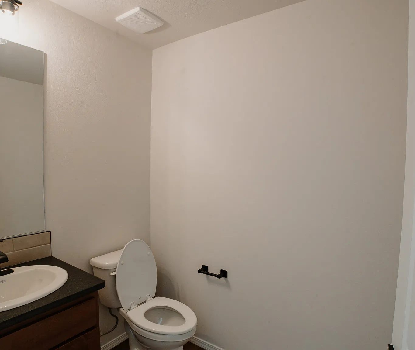 3 bed, 2.5 bath, 1730 sqft, $2,595 — Photo 3