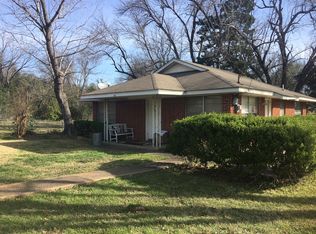 105 N Houston St, Lorena, TX 76655