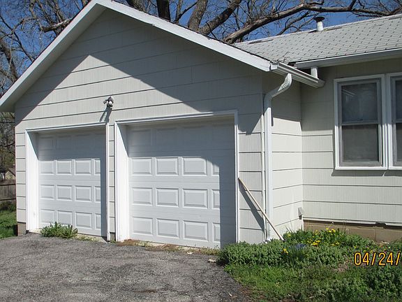 3rd image of 8246 Highland Ave