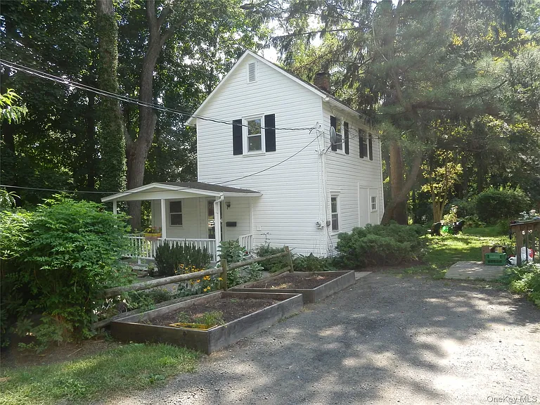 28 Strawtown Rd — Photo 17