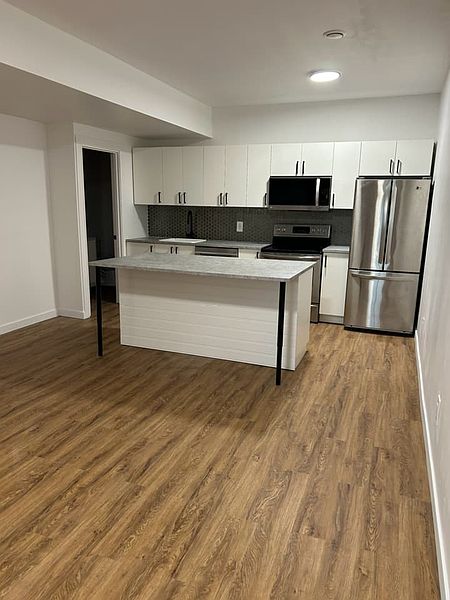 Fort Saskatchewan House for rent - 3 Bedrooms — photo 9