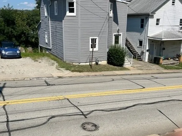 645 Wood St, California, PA 15419