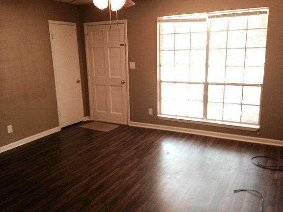 3rd image of 6762 Anola Dr