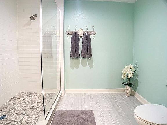 3rd image of 265 Atlantis Cir Unit 305