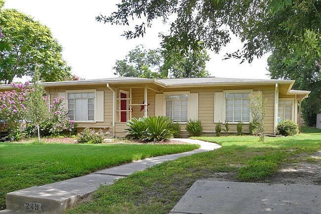 1st image of 249 Lyman Dr