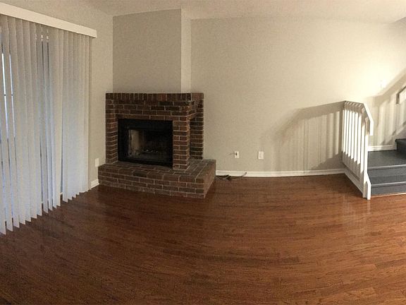 3rd image of 5216 Lazy Oaks Dr #1
