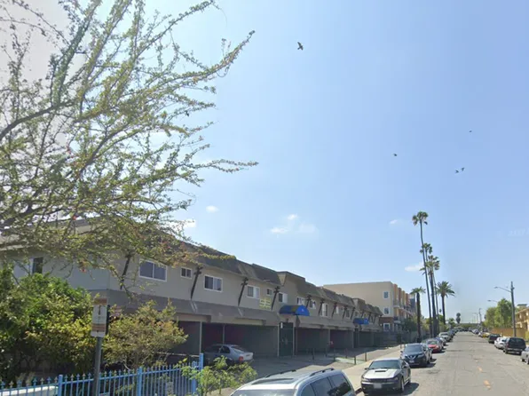 1230 W 105th St, Los Angeles, CA 90044