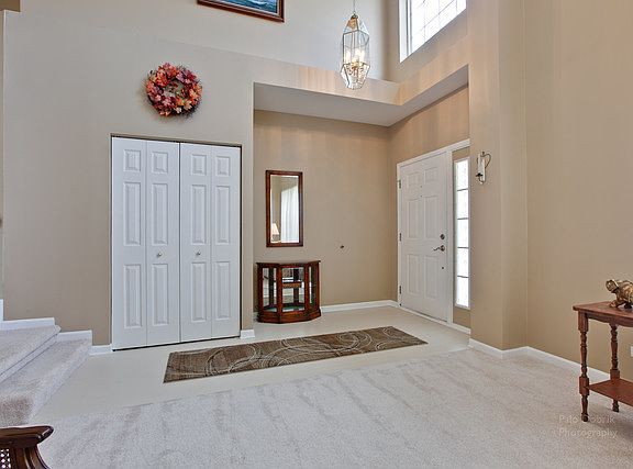 3rd image of 1449 Mayfair Ln
