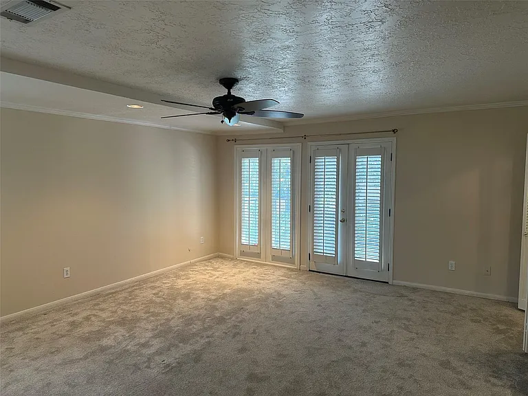 2202 Welch St — Photo 10