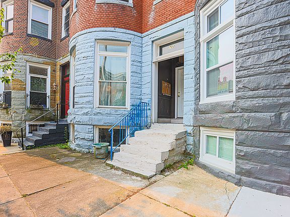 2nd image of 703 Newington Ave APT 2R