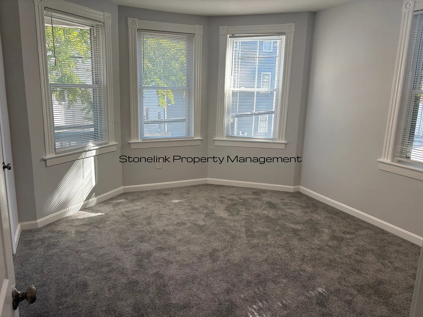 660 Douglas Avenue — Photo 4