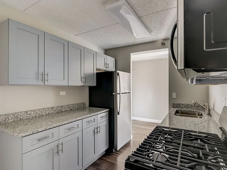 Bartlett Court Apartments — Photo 62