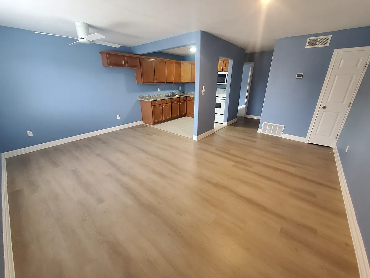 Building Photo - 11203 Belair Dr #2