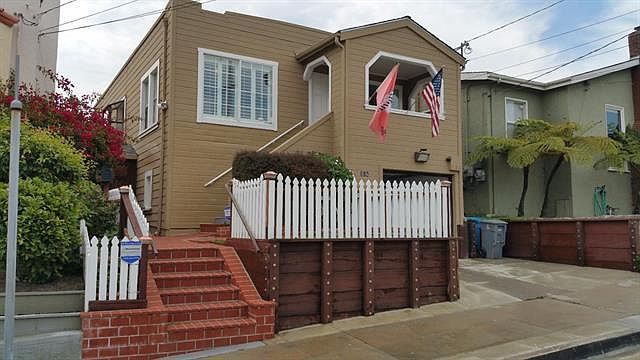 1st image of 216 Santa Clara Ave