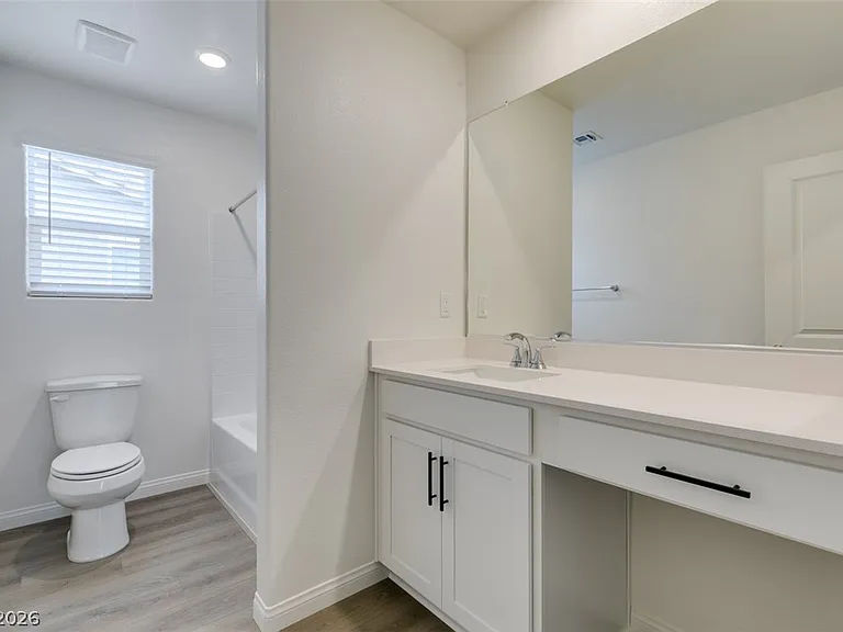 9133 Vesey Ave — Photo 37