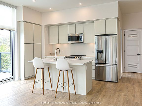 5th image of 415 Sea Ray Ave #437