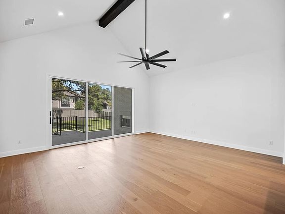 Bristol B family room