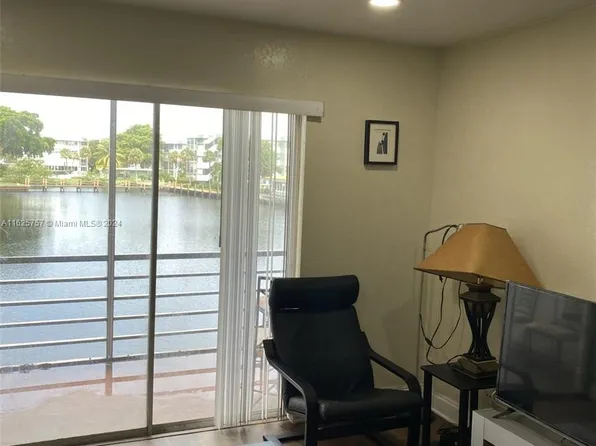 2775 Taft St APT 203, Hollywood, FL 33020
