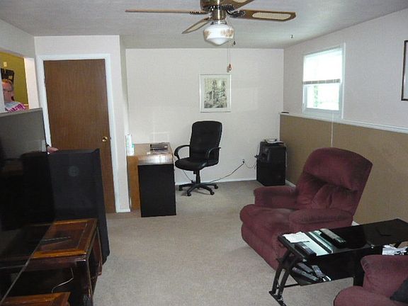 5th image of 56138 Tanglewood Dr
