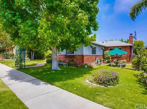 5th image of 4037 E Theresa St